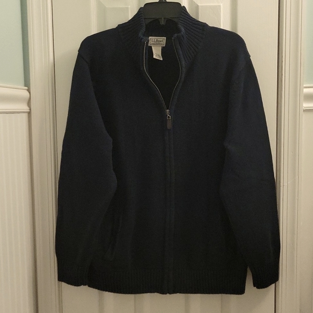 LL Bean, size XL, navy blue men's zippered sweater